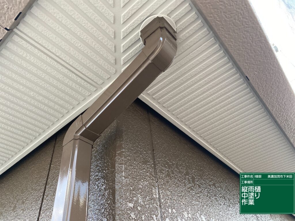 美濃加茂市　外壁塗装　塗装の日成　屋根ガルバ葺き替え　リフォーム　防水工事