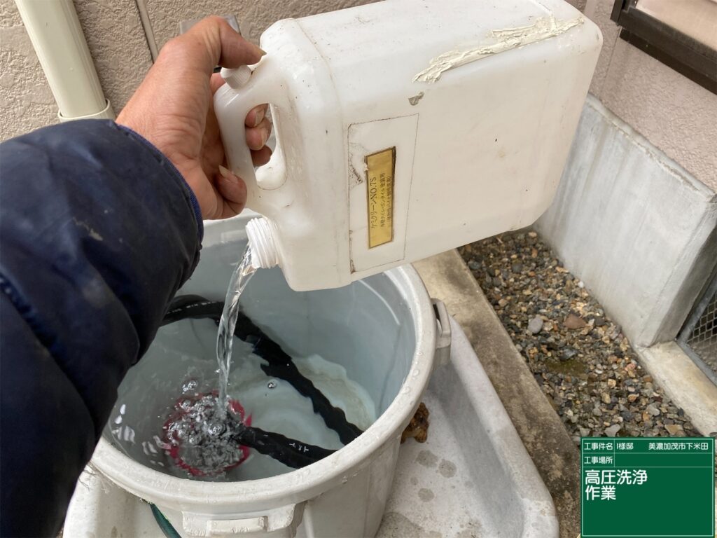 美濃加茂市　外壁塗装　塗装の日成　屋根ガルバ葺き替え　リフォーム　防水工事