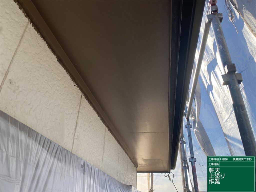 美濃加茂市 外壁塗装 塗装の日成 屋根ガルバ葺き替え リフォーム 防水工事 さくら建装