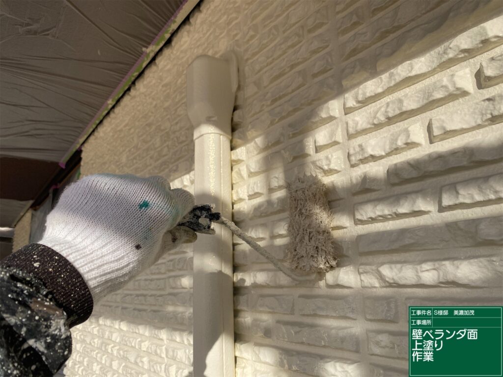 美濃加茂市　外壁塗装　塗装の日成　屋根ガルバ葺き替え　リフォーム　防水工事 さくら建装