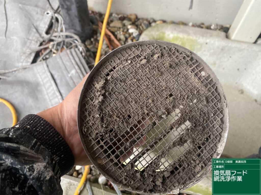 美濃加茂市　外壁塗装　塗装の日成　屋根ガルバ葺き替え　リフォーム　防水工事 さくら建装