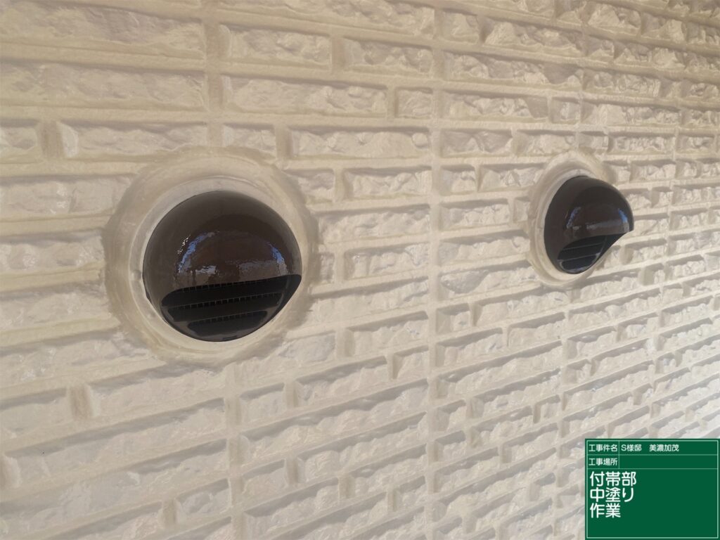 美濃加茂市 外壁塗装 塗装の日成 屋根ガルバ葺き替え リフォーム 防水工事 さくら建装