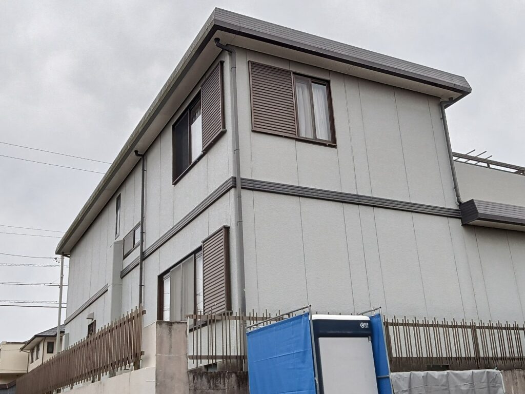 美濃加茂市 外壁塗装 塗装の日成 屋根ガルバ葺き替え リフォーム 防水工事 さくら建装