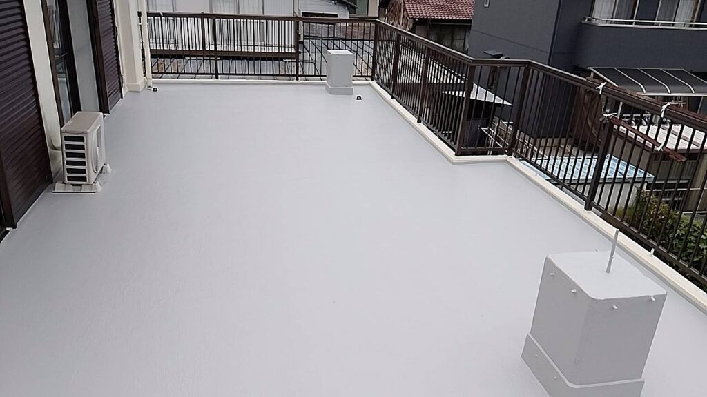 ベランダをリボール防水です。。完了です、美濃加茂市